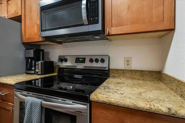 Listing Image for 1299 Uluniu Rd 103g 20 of 39