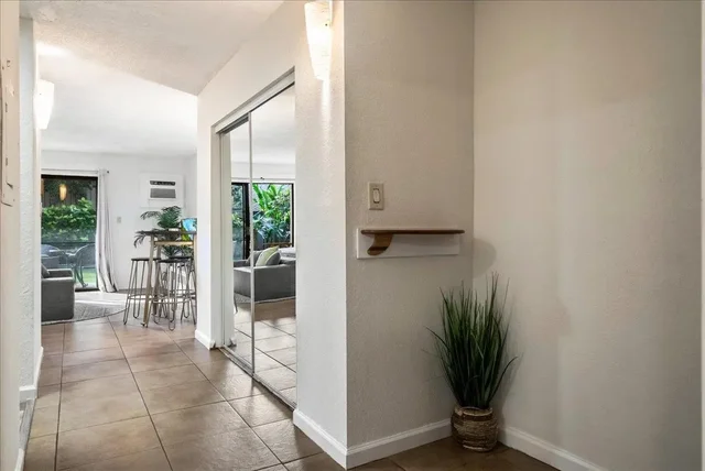 Listing Image for 1299 Uluniu Rd 103g 21 of 39