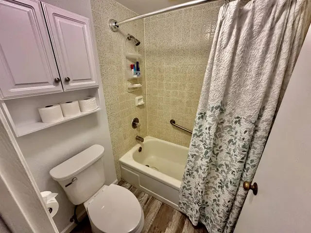 Listing Image for 1000 Kamehameha V Hwy 121b 23 of 24