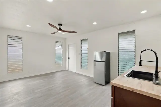 Listing Image for 400 Palama Dr 25 of 48