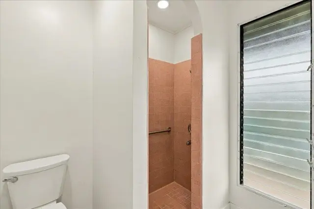 Listing Image for 400 Palama Dr 29 of 48