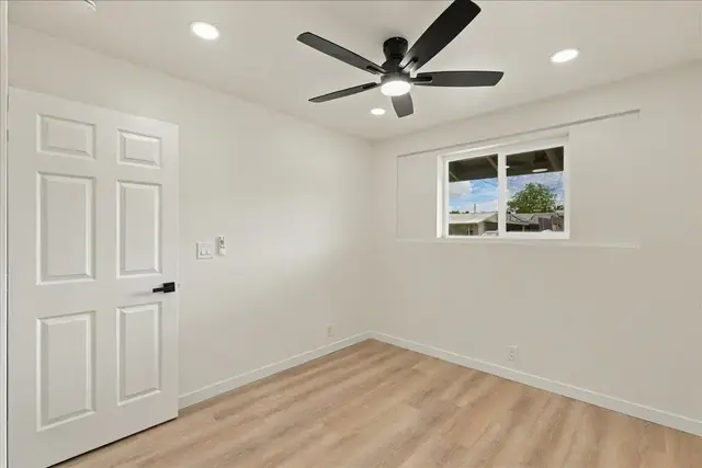 Listing Image for 400 Palama Dr 48 of 48