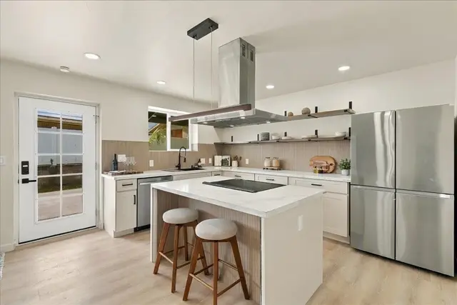 Listing Image for 400 Palama Dr 6 of 48