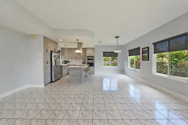 Listing Image for 3 Bermuda Pl 12 of 50