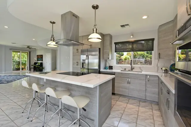 Listing Image for 3 Bermuda Pl 15 of 50