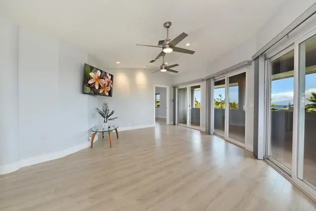 Listing Image for 3 Bermuda Pl 34 of 50