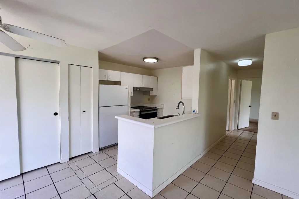 480 Kenolio Rd 3-205, Kihei