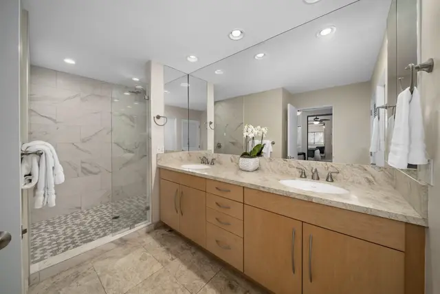 Listing Image for 500 Kapalua Dr 25t6-7 24 of 40