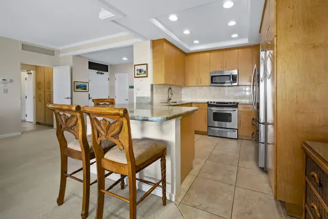 Listing Image for 500 Kapalua Dr 25t6-7 8 of 40