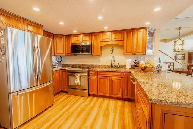 Listing Image for 3765 Lower Honoapiilani Rd 303 16 of 27