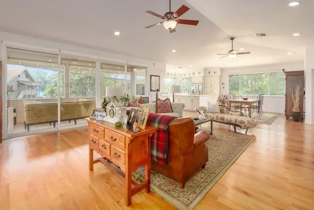 Listing Image for 11 Hua Nui Way 17 of 30