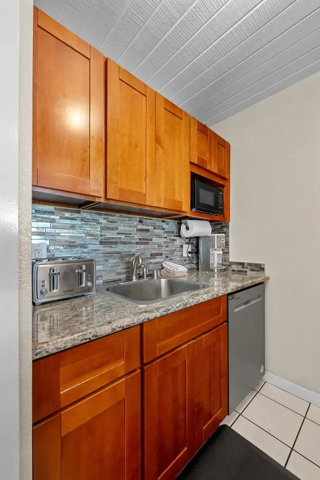 Listing Image for 2191 S Kihei Rd 2413 16 of 32