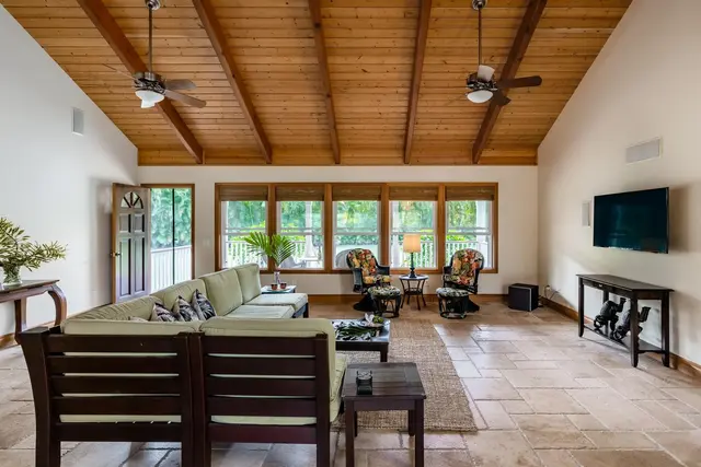 Listing Image for 340 Alalele Pl 8 of 46