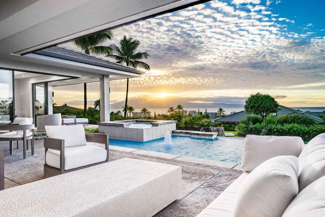 Listing Image for 27 Kaulele Pl 12 of 50