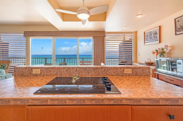 Listing Image for 3559 Lower Honoapiilani Rd 5g 6 of 42