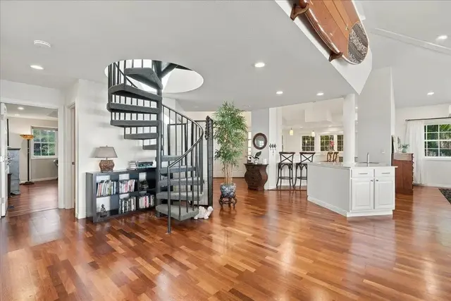 Listing Image for 571 S Alu Rd 42 of 49