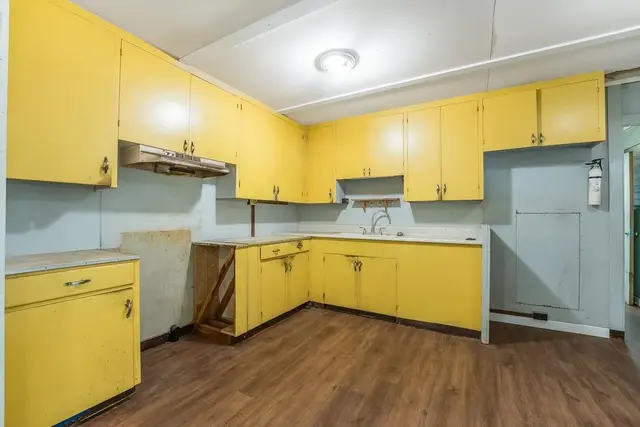 Listing Image for 418 Lihi St 17 of 40