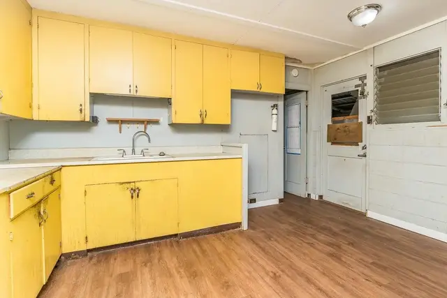 Listing Image for 418 Lihi St 19 of 40