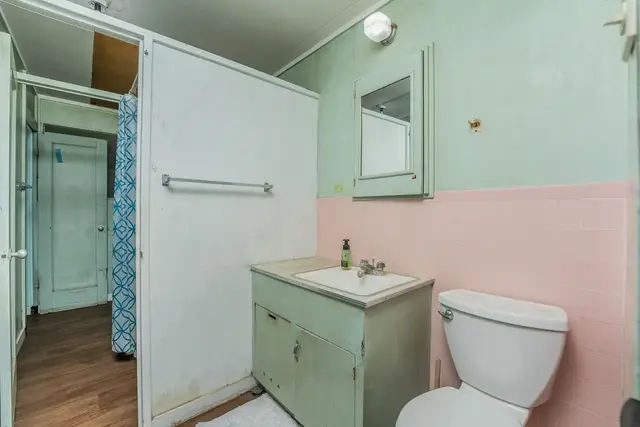 Listing Image for 418 Lihi St 26 of 40
