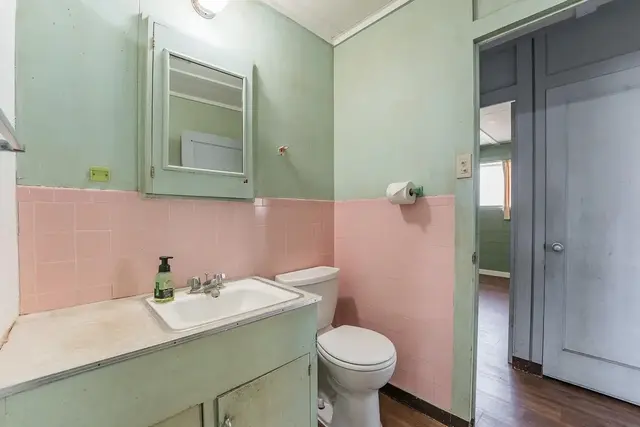 Listing Image for 418 Lihi St 27 of 40