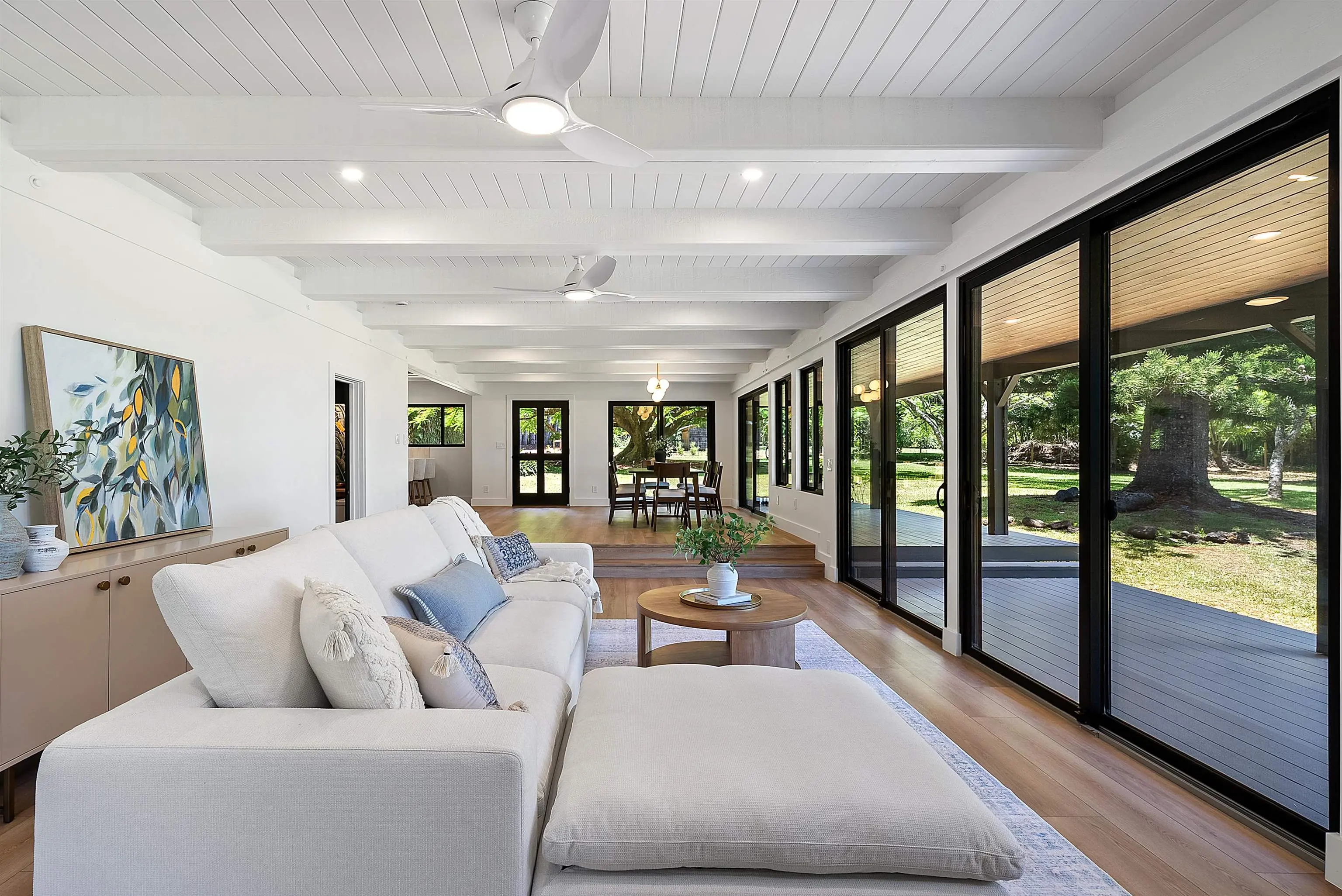 Photo of Listing #408112