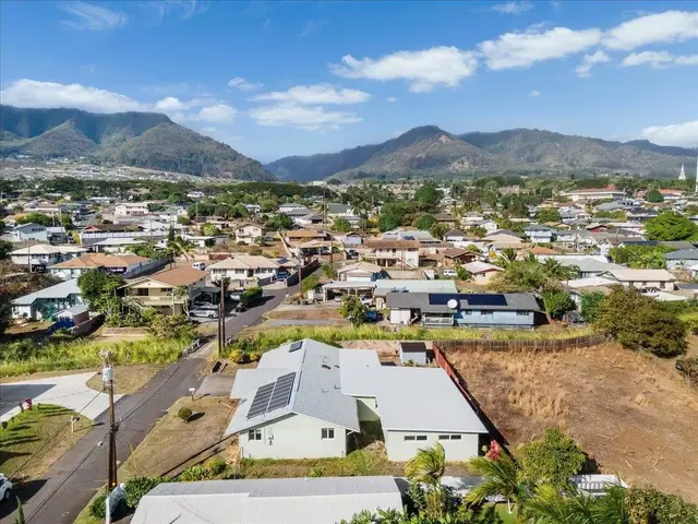 Listing Image for 1890 Makahala Pl 15 of 50