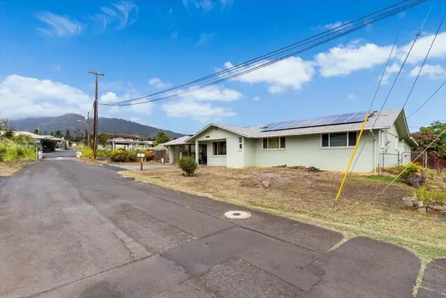Listing Image for 1890 Makahala Pl 17 of 50
