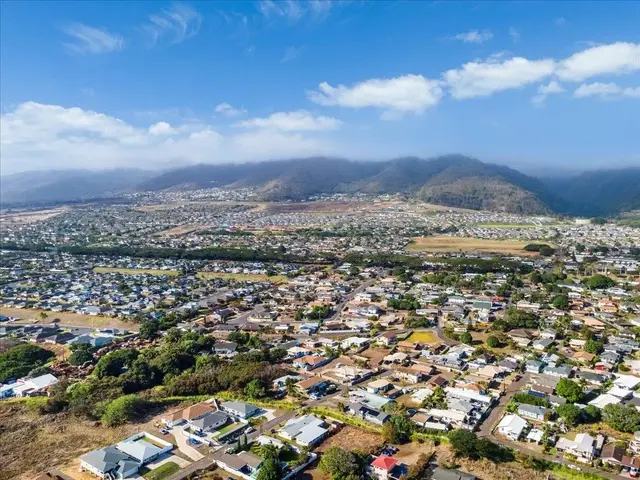 Listing Image for 1890 Makahala Pl 2 of 50