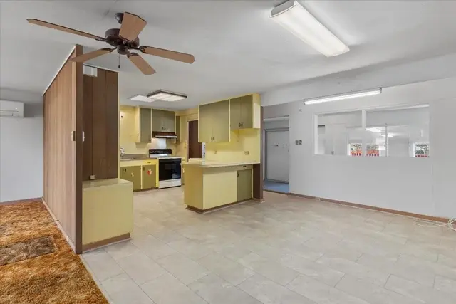 Listing Image for 1890 Makahala Pl 35 of 50