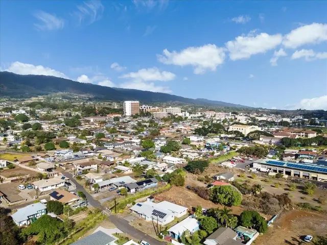 Listing Image for 1890 Makahala Pl 7 of 50