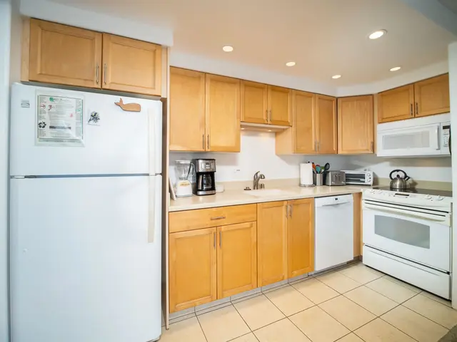 Listing Image for 36 S Kihei Rd 405 13 of 42
