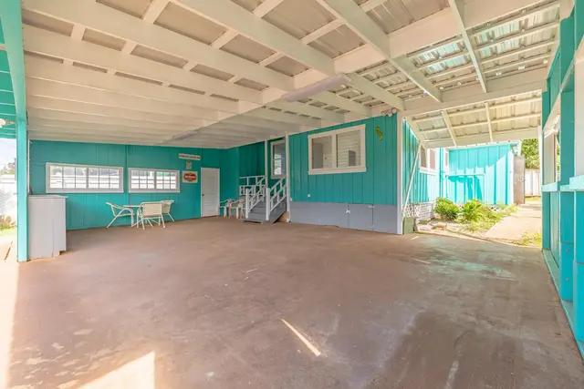 Listing Image for 1810 Farrington Ave 10 of 36