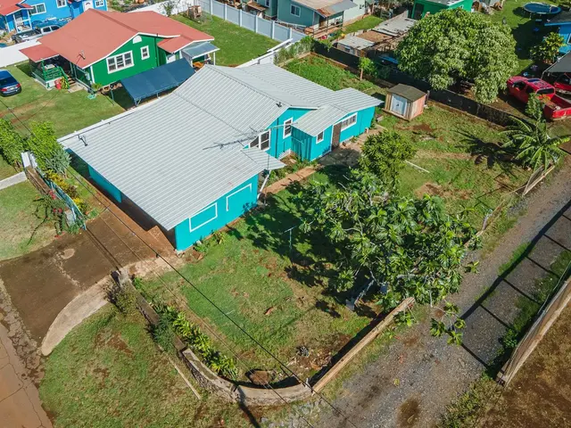 Listing Image for 1810 Farrington Ave 28 of 36