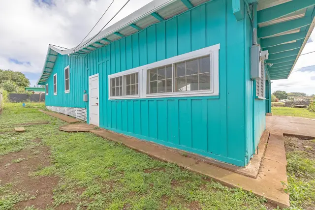Listing Image for 1810 Farrington Ave 7 of 36