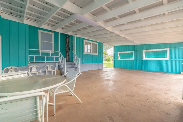 Listing Image for 1810 Farrington Ave 9 of 36