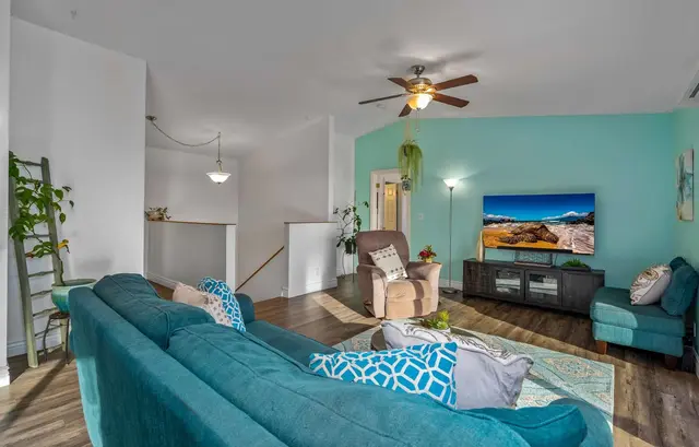 Listing Image for 2817 Panepoo St 6 of 49