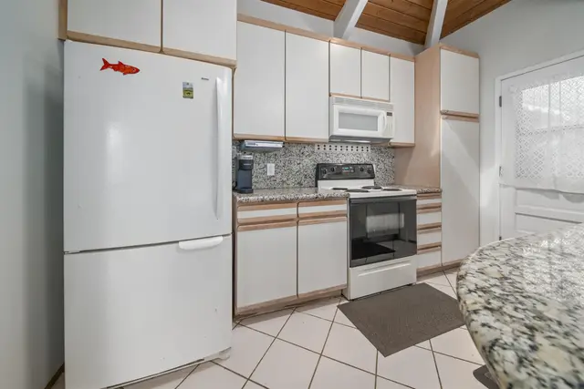 Listing Image for 2217 Auina Pl 32 of 50