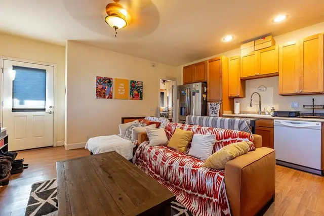 Listing Image for 62 Moolu St 25 of 44