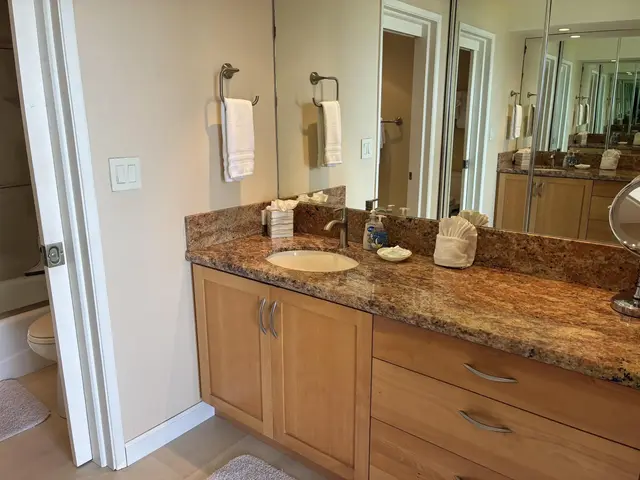 Listing Image for 3543 Lower Honoapiilani Rd L102 16 of 36
