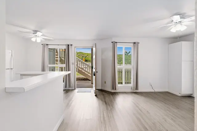 Listing Image for 10 Kopi Ln 18-104 11 of 40