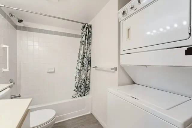 Listing Image for 10 Kopi Ln 18-104 14 of 40