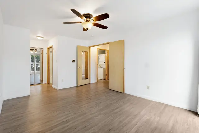 Listing Image for 10 Kopi Ln 18-104 16 of 40