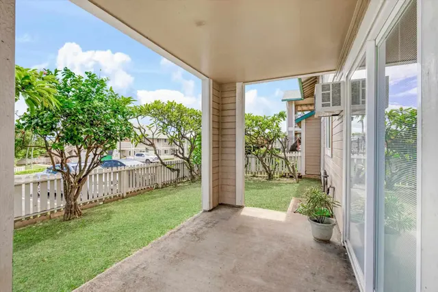 Listing Image for 10 Kopi Ln 18-104 22 of 40