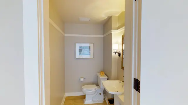 Listing Image for 1 Bay Dr 4704 18 of 33