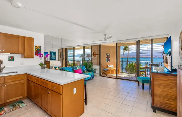 Listing Image for 50 Hauoli St 306 11 of 42
