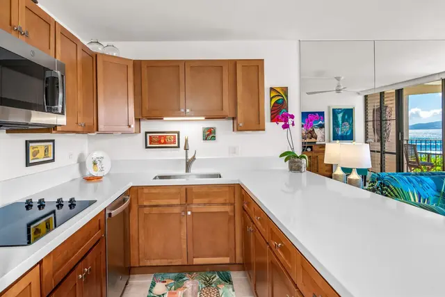 Listing Image for 50 Hauoli St 306 14 of 42