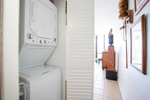 Listing Image for 50 Hauoli St 306 23 of 42