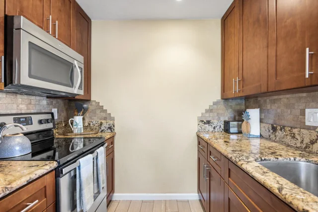 Listing Image for 140 Uwapo Rd 9-103 12 of 49