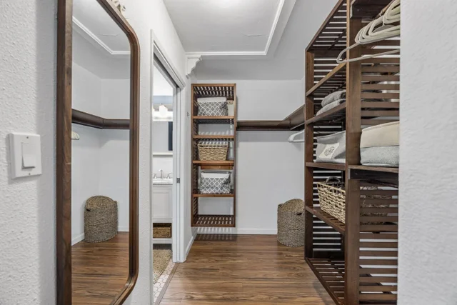 Listing Image for 140 Uwapo Rd 9-103 19 of 49