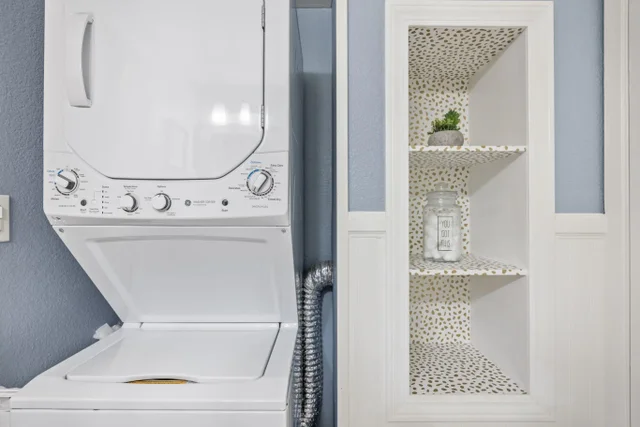 Listing Image for 140 Uwapo Rd 9-103 24 of 49